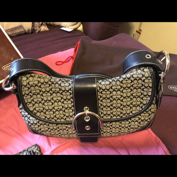 Coach Mini Signature - Picture 5 of 6